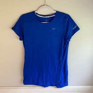 Nike running top